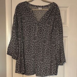Croft & Barrow Black and White Floral Blouse
